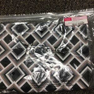 Thirty-One Zipper pouch